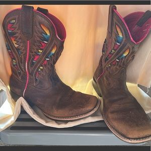 Ariat Kids Size 1 Pair of Boots